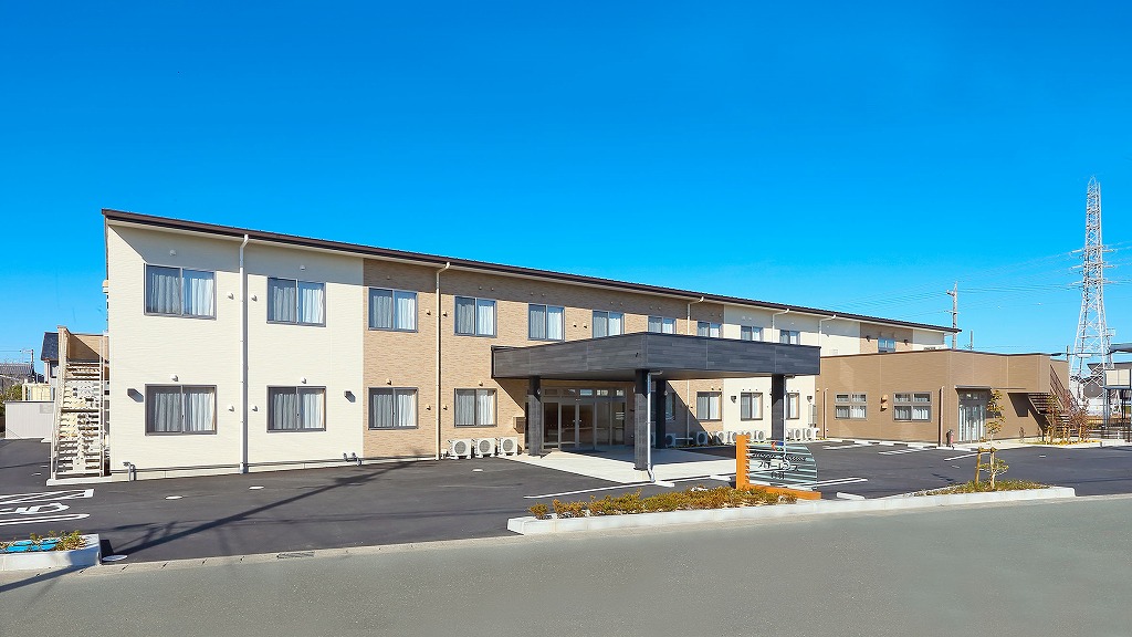 浜松市中央区のサービス付き高齢者向け住宅「フローレンス白羽」の外観（大岡成光建築事務所設計）